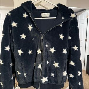 Z supply navy and white faux fur hooded zip up jacket